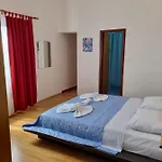 Bed & Breakfast Miramar 3*