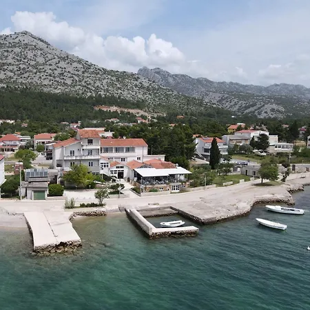krevet i doručak Miramar Starigrad Paklenica