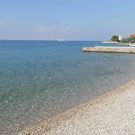 krevet i doručak Miramar 3*
