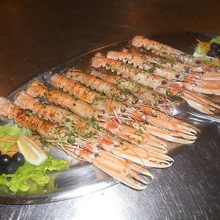 Bed and breakfast Miramar 3*