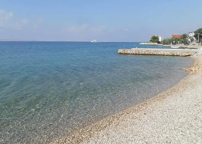 krevet i doručak Miramar 3*